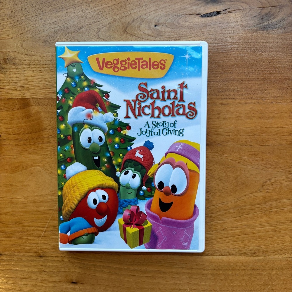 Like new, VeggieTales DVD Saint Nicholas, a story of joyful giving ￼